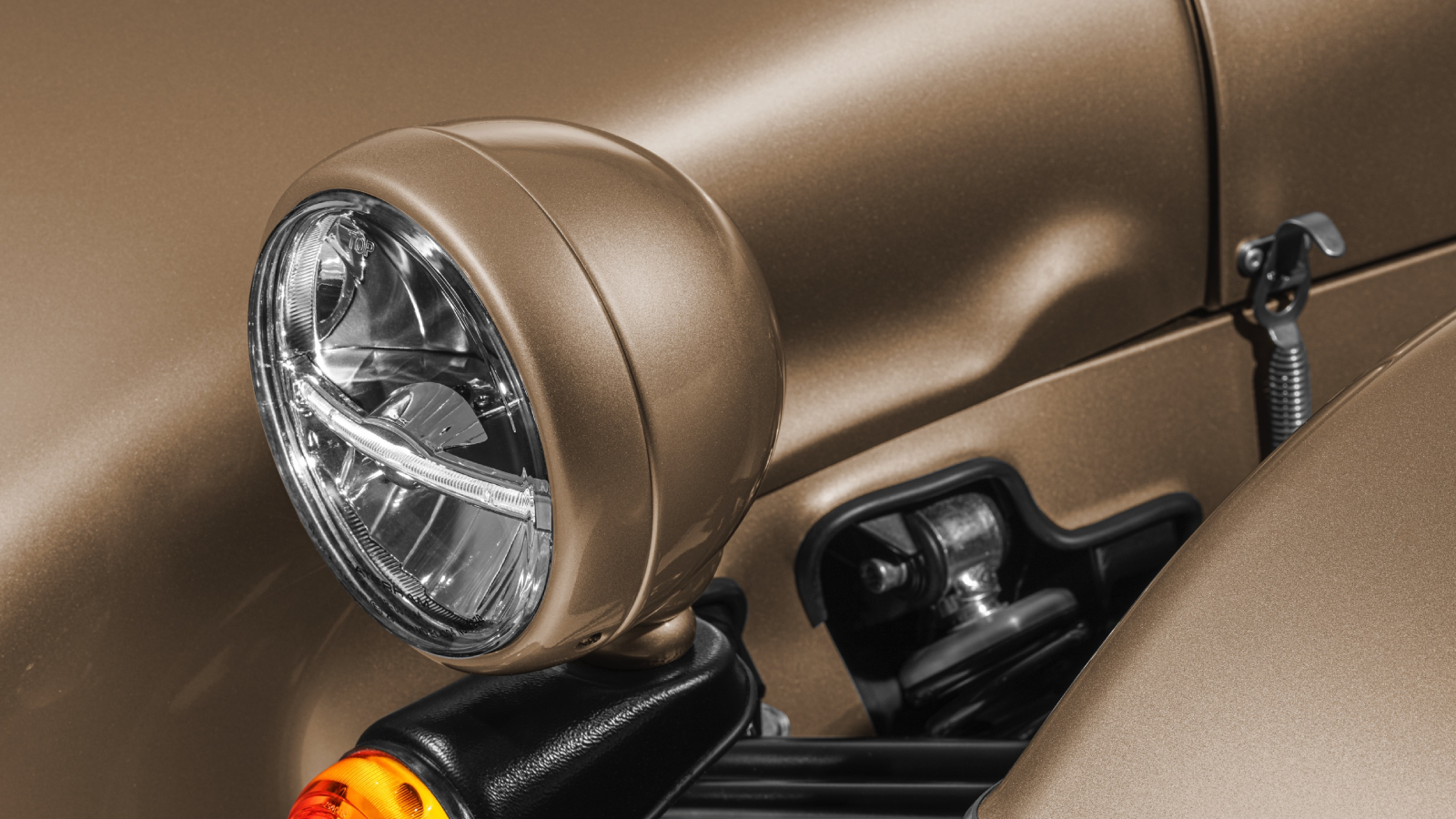 Seven 340 lights